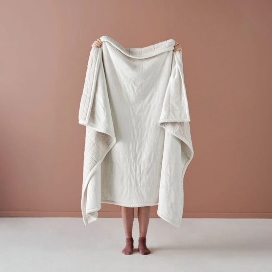Ivory rug 150 x 230 cm